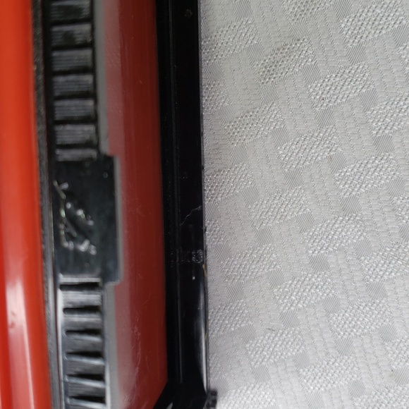 MCM Delta Pearl Presentation Box - Picture 8 of 10